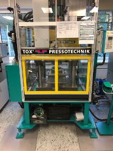 TOX PRESSOTECHNIK MAG 075.222.A.001 Pneumohydraulic Press
